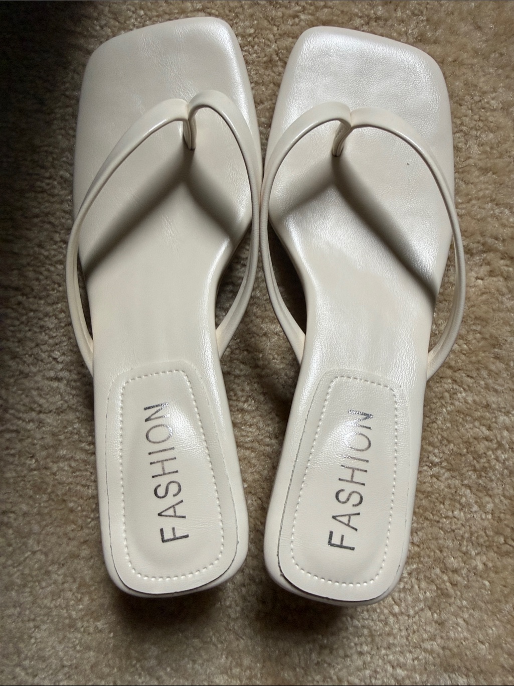 Fashion Cream Square-Toe Thong Sandals